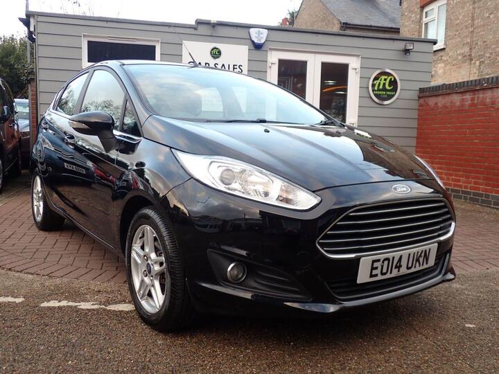 Ford FIESTA 1.25 Zetec Euro 5 5dr Ford FIESTA 1.25 Zetec Euro 5 5dr