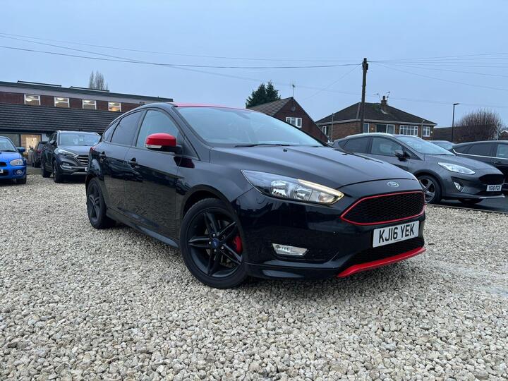 Ford Focus 1.5T EcoBoost Zetec S Black Edition Euro 6 (s/s) 5dr