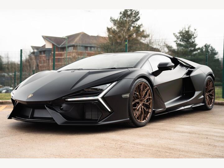 Lamborghini Revuelto 6.5 V12 HPEV 3.8kWh AMT 4WD Euro 6 2dr