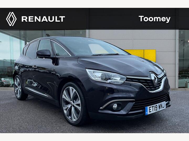 Renault Scenic 1.3 TCe Signature Euro 6 (s/s) 5dr Renault Scenic 1.3 TCe Signature Euro 6 (s/s) 5dr