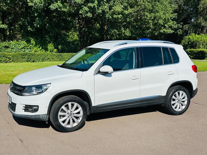 Volkswagen Tiguan 2.0 TDI BlueMotion Tech Match DSG 4WD Euro 6 (s/s) 5dr Volkswagen Tiguan 2.0 TDI BlueMotion Tech Match DSG 4WD Euro 6 (s/s) 5dr