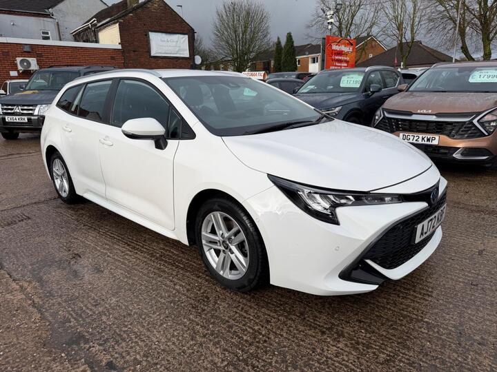 Toyota Corolla 1.8 VVT-h Icon Tech Touring Sports CVT Euro 6 (s/s) 5dr Toyota Corolla 1.8 VVT-h Icon Tech Touring Sports CVT Euro 6 (s/s) 5dr