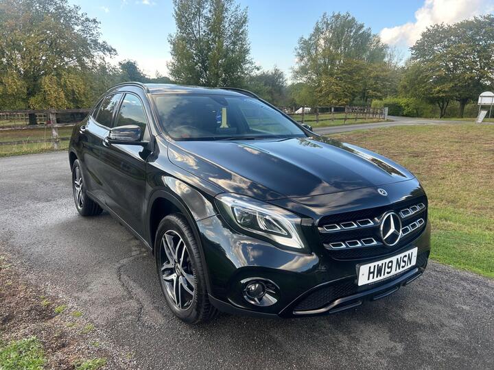 Mercedes-Benz GLA 1.6 GLA180 Urban Edition 7G-DCT Euro 6 (s/s) 5dr