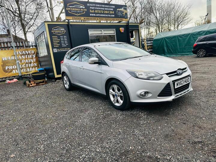 Ford Focus 1.0T EcoBoost Zetec Euro 5 (s/s) 5dr