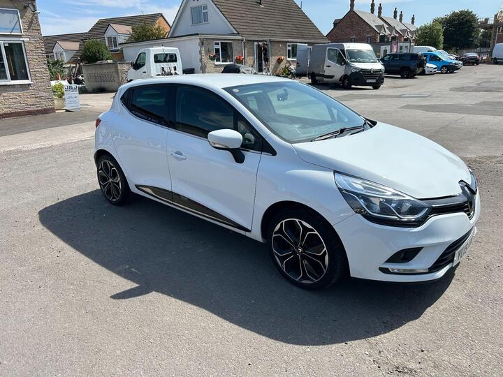 Renault Clio 0.9 TCe Iconic Euro 6 (s/s) 5dr