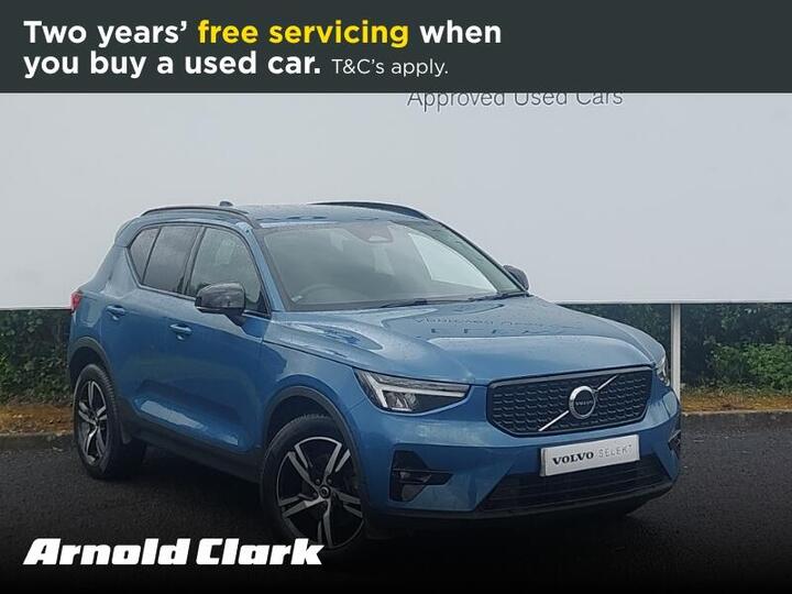 Volvo XC40 2.0 B3 MHEV Plus Dark DCT Auto Euro 6 (s/s) 5dr