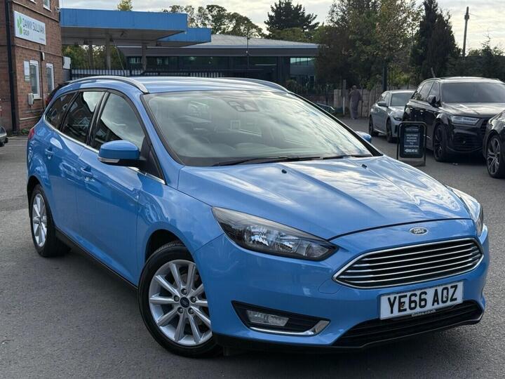Ford FOCUS 1.0T EcoBoost Titanium Auto Euro 6 (s/s) 5dr