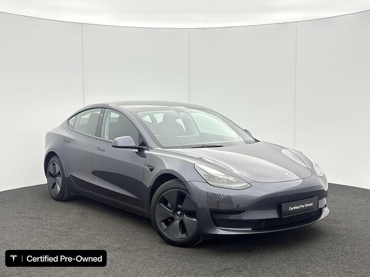 Tesla Model 3 Standard Range Plus Auto RWD 4dr