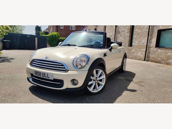MINI Convertible 1.6 Cooper Euro 5 (s/s) 2dr