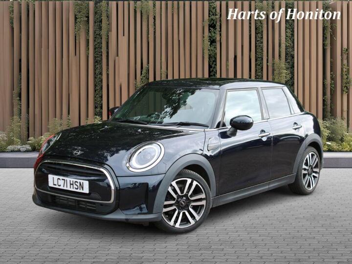 MINI Hatchback 1.5 Cooper Exclusive Steptronic Euro 6 (s/s) 5dr