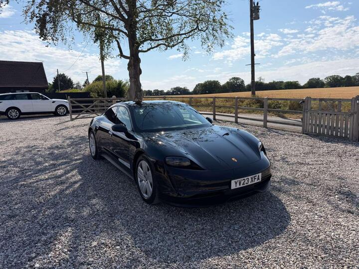Porsche TAYCAN Performance 79.2kWh Auto RWD 4dr (11kW Charger)