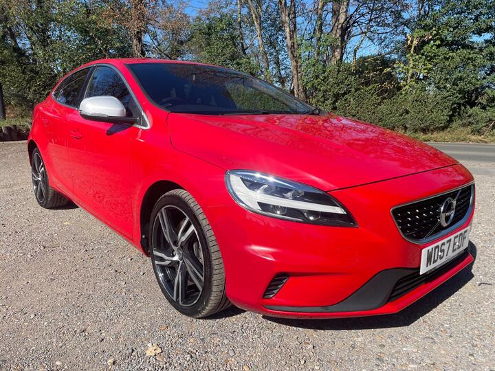 Volvo V40 1.5 T3 R-Design Pro Auto Euro 6 (s/s) 5dr