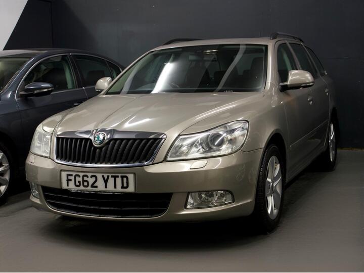 Skoda Octavia 1.6 TDI Elegance DSG Euro 5 5dr