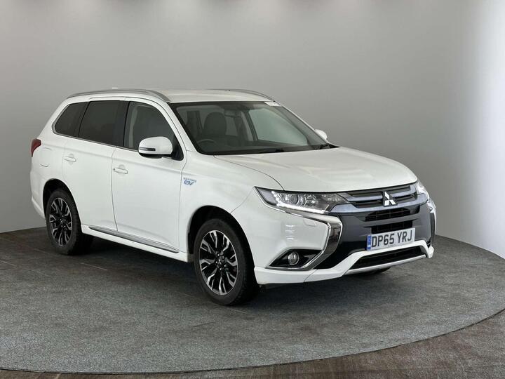 Mitsubishi OUTLANDER 2.0h 12kWh GX3h+ CVT 4WD Euro 6 (s/s) 5dr Mitsubishi OUTLANDER 2.0h 12kWh GX3h+ CVT 4WD Euro 6 (s/s) 5dr