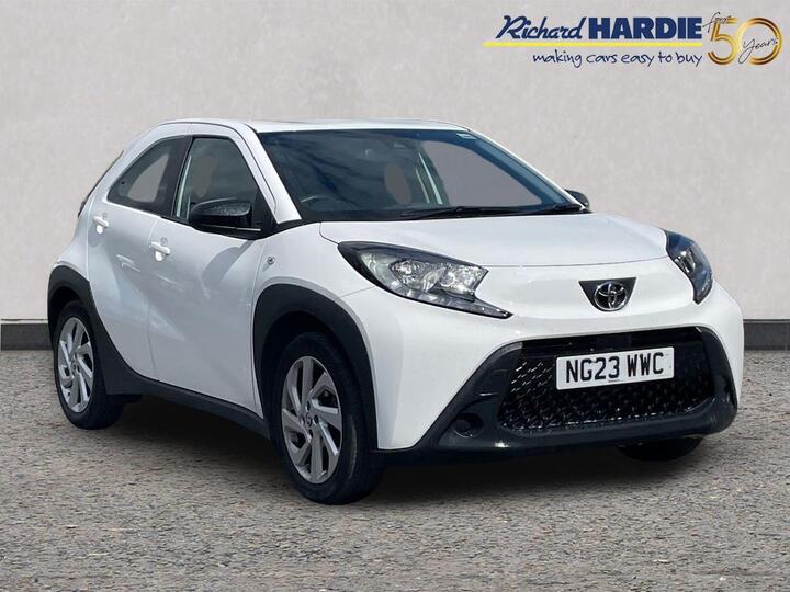 Toyota Aygo X 1.0 VVT-i Pure X-shift Euro 6 (s/s) 5dr