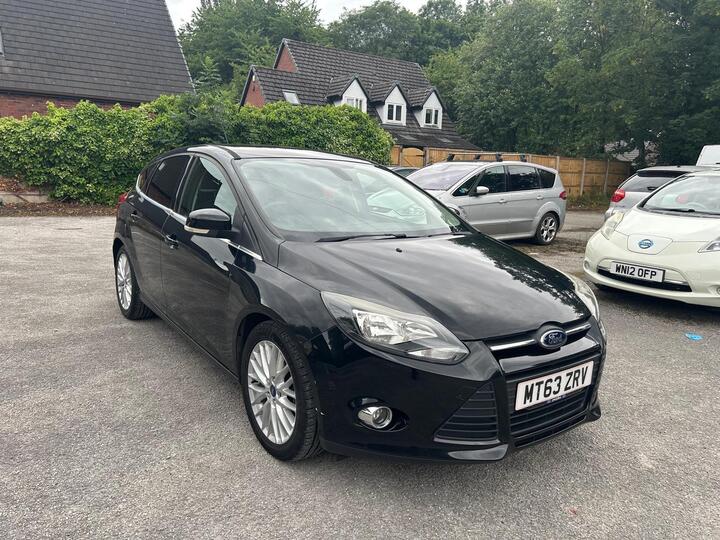 Ford Focus 1.0T EcoBoost Zetec Navigator Euro 5 (s/s) 5dr
