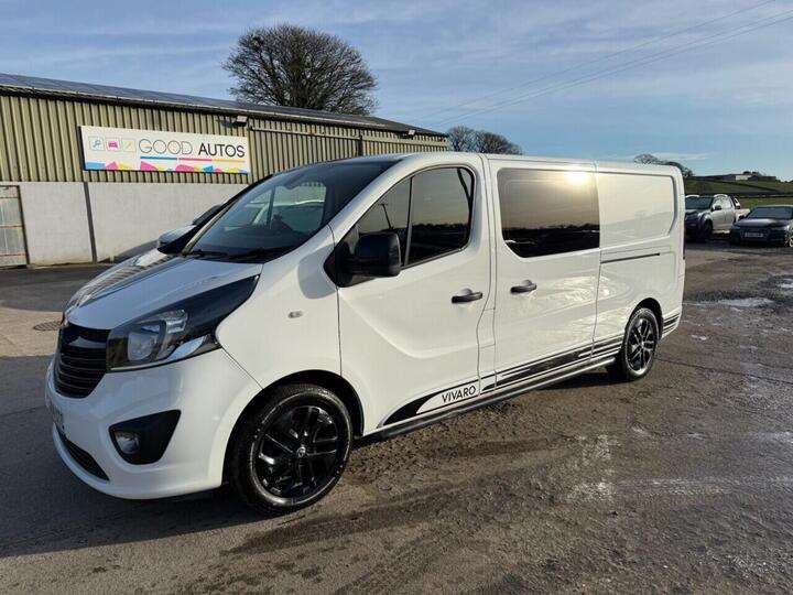 Vauxhall VIVARO 1.6 CDTi 2900 BiTurbo Limited Edition Nav Crew Van L2 H1 Euro 6 (s/s) 5dr (6 Seat) Vauxhall VIVARO 1.6 CDTi 2900 BiTurbo Limited Edition Nav Crew Van L2 H1 Euro 6 (s/s) 5dr (6 Seat)