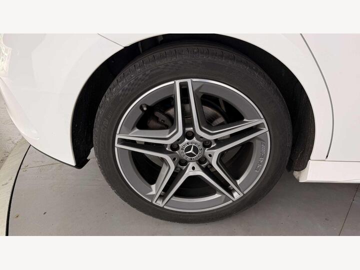 Mercedes-Benz A CLASS DIESEL HATCHBACK 1.5 A180d AMG Line 7G-DCT Euro 6 (s/s) 5dr
