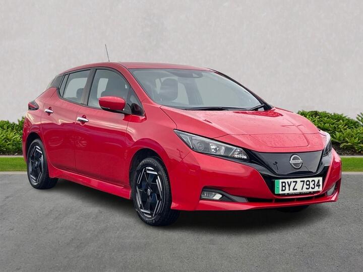 Nissan LEAF 39kWh Acenta Auto 5dr