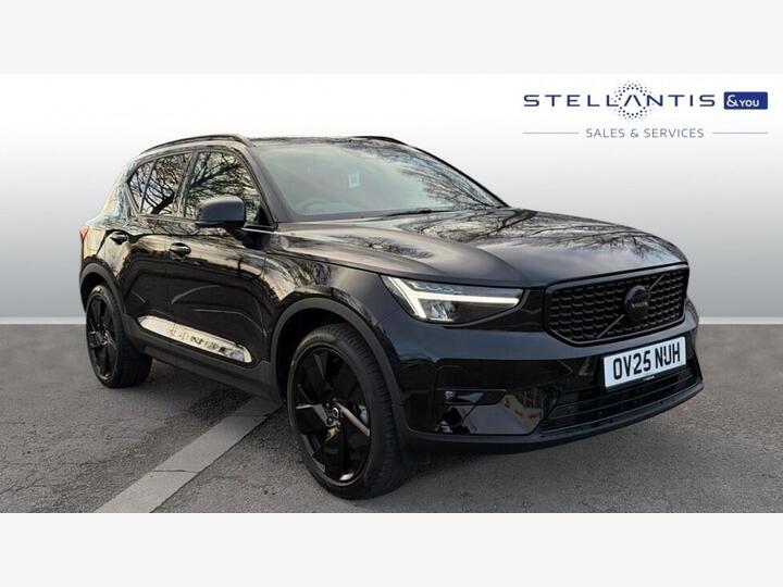 Volvo XC40 2.0 B4 MHEV Plus Black Edition DCT Auto Euro 6 (s/s) 5dr