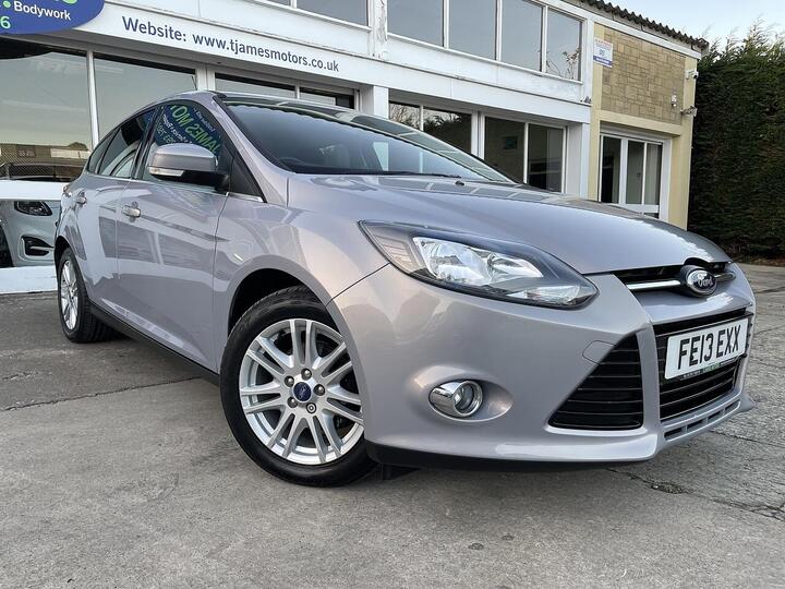 Ford Focus 1.0T EcoBoost Titanium Euro 5 (s/s) 5dr