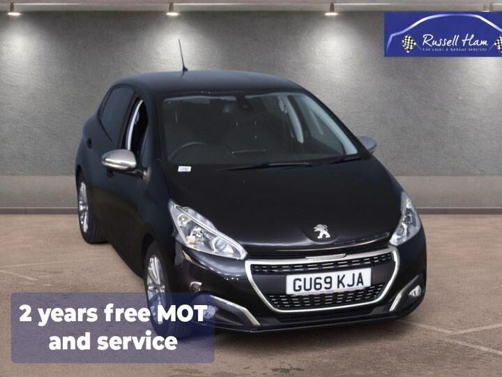 Peugeot 208 1.2 PureTech Signature Euro 6 (s/s) 5dr