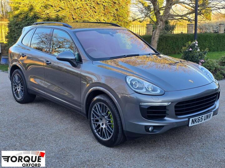 Porsche Cayenne 3.0 V6 E-Hybrid S TiptronicS 4WD Euro 6 (s/s) 5dr