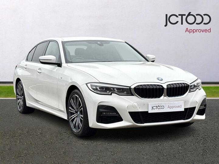 BMW 3 Series 2.0 330e 12kWh M Sport Auto Euro 6 (s/s) 4dr BMW 3 Series 2.0 330e 12kWh M Sport Auto Euro 6 (s/s) 4dr