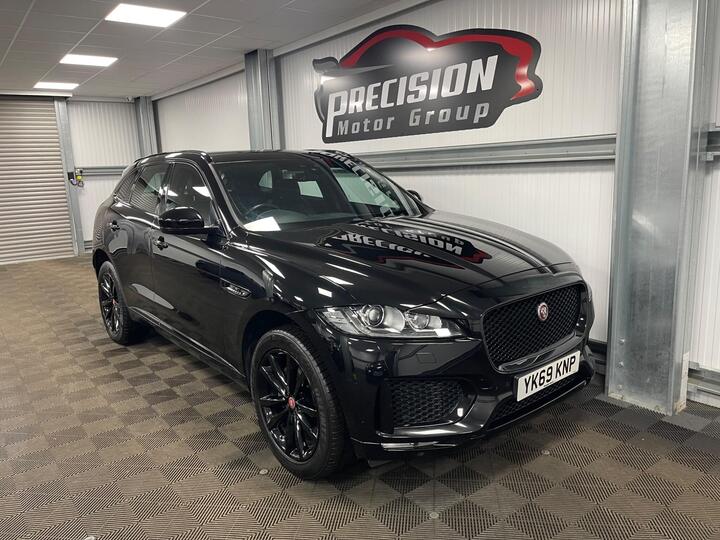 Jaguar F-PACE 2.0 D180 Chequered Flag Auto AWD Euro 6 (s/s) 5dr