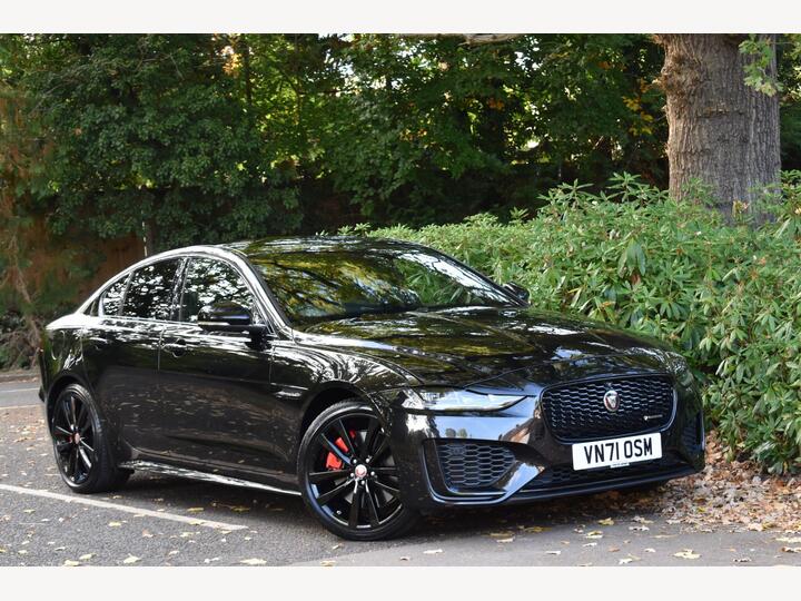 Jaguar XE 2.0 P300i R-Dynamic SE Auto AWD Euro 6 (s/s) 4dr