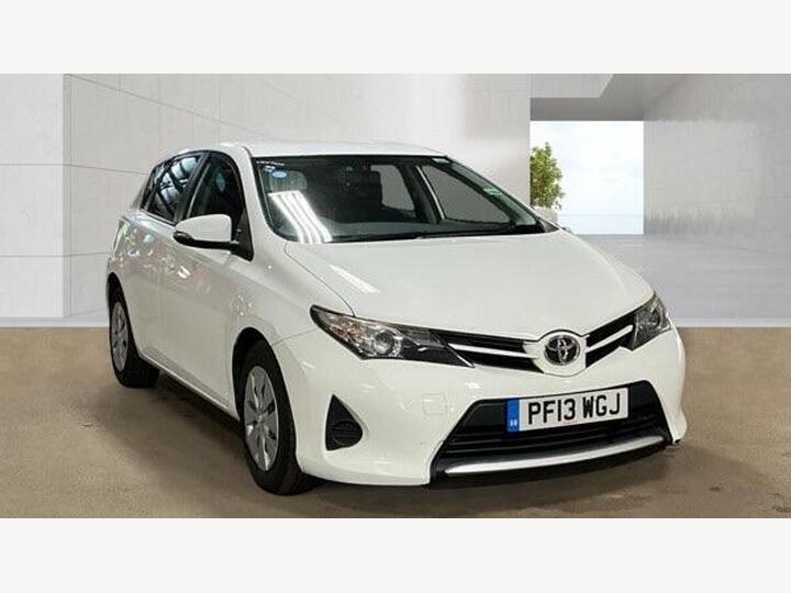 Toyota Auris 1.4 D-4D Active Euro 5 (s/s) 5dr