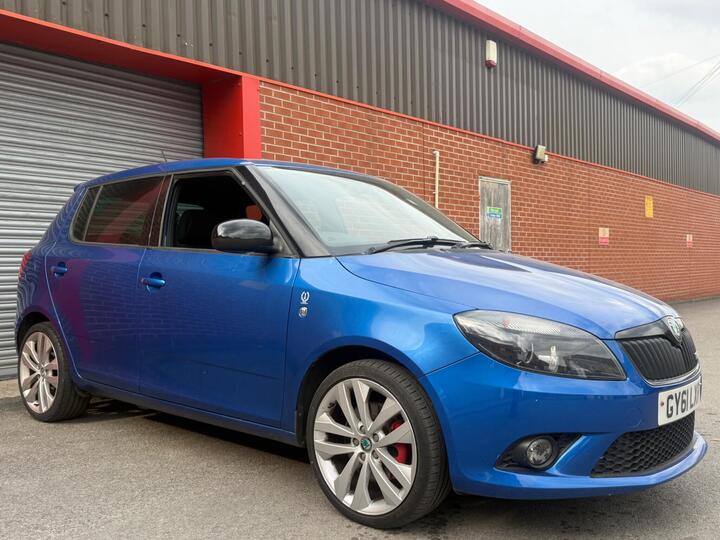 Skoda Fabia 1.4 TSI VRS S2000 DSG Euro 5 5dr