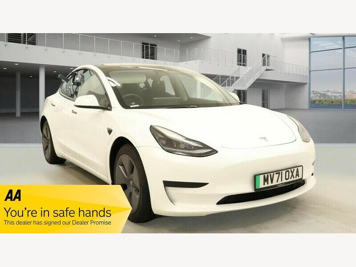 Tesla Model 3 Standard Range Plus Auto RWD 4dr Tesla Model 3 Standard Range Plus Auto RWD 4dr