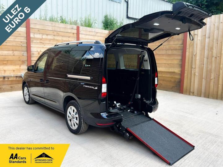 Ford GRAND TOURNEO CONNECT 2.0 EcoBlue Titanium DCT Euro 6 (s/s) 5dr