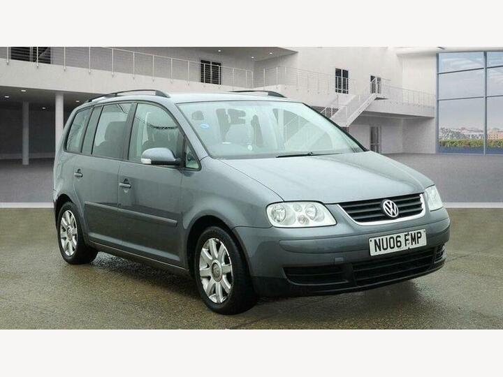 Volkswagen Touran 2.0 TDI SE DSG 5dr (5 Seats)