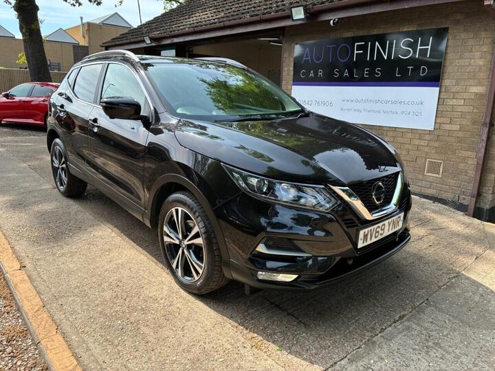 Nissan QASHQAI 1.3 DIG-T N-Connecta Euro 6 (s/s) 5dr