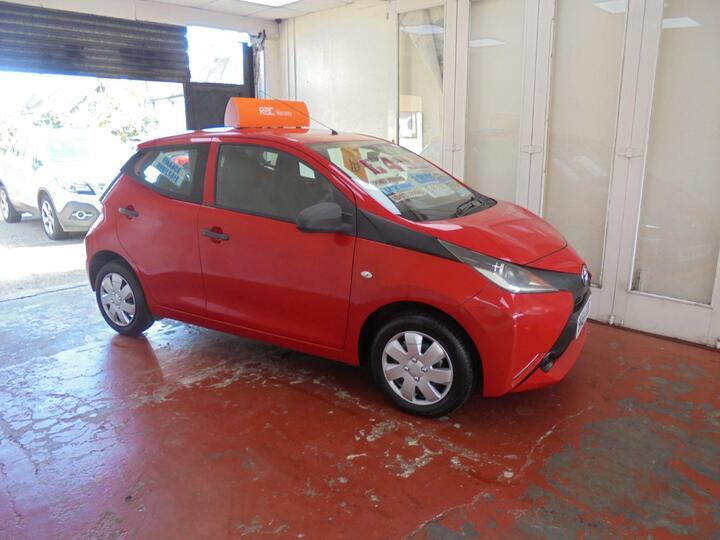 Toyota AYGO 1.0 VVT-i X Euro 5 5dr Euro 5