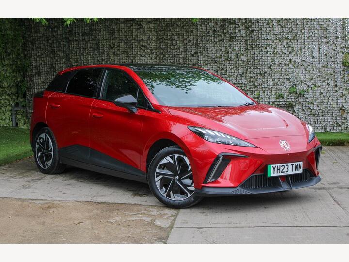 MG MG4 64kWh Trophy Long Range Auto 5dr
