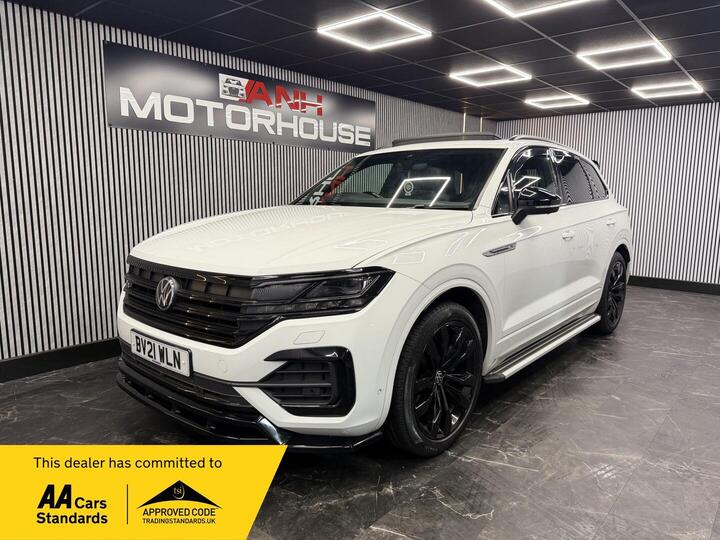 Volkswagen Touareg 3.0 TDI V6 Black Edition Tiptronic 4Motion Euro 6 (s/s) 5dr