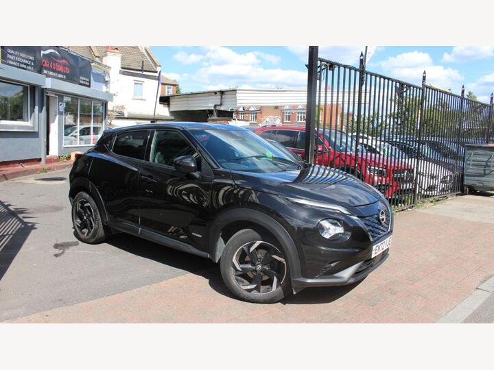 Nissan JUKE 1.6 N-Connecta Auto Euro 6 5dr