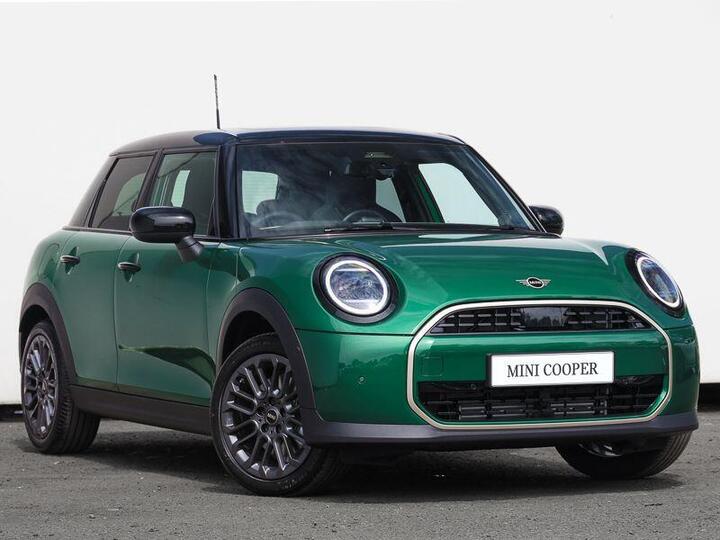 MINI Cooper 1.5C Exclusive Steptronic Euro 6 (s/s) 5dr