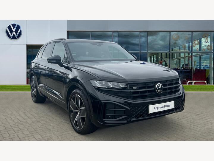 Volkswagen Touareg 3.0 TDI V6 Black Edition Tiptronic 4Motion Euro 6 (s/s) 5dr Volkswagen Touareg 3.0 TDI V6 Black Edition Tiptronic 4Motion Euro 6 (s/s) 5dr