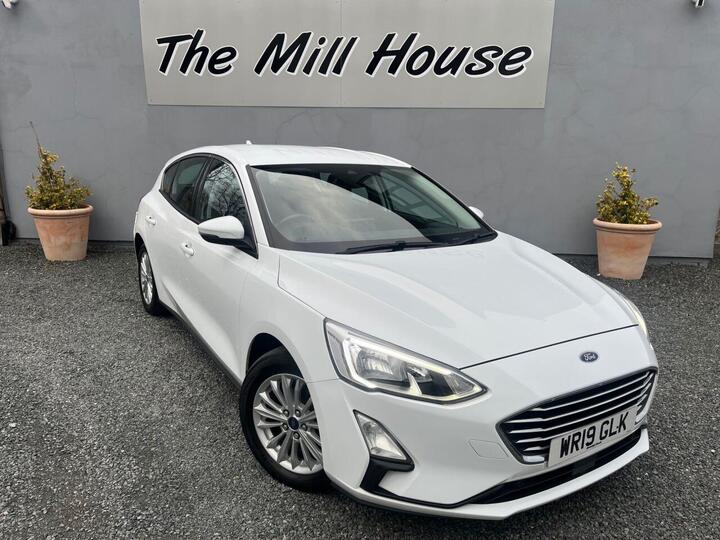 Ford FOCUS 1.0T EcoBoost Titanium Euro 6 (s/s) 5dr