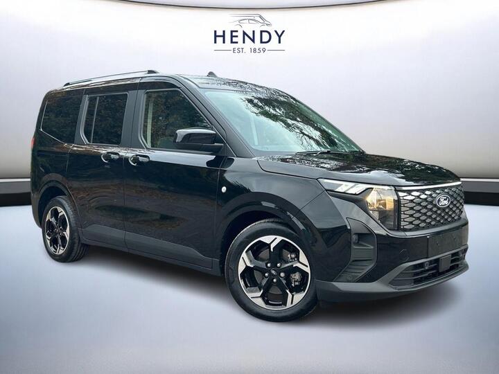 Ford TOURNEO COURIER 2025.75 43kWh Titanium Auto 5dr