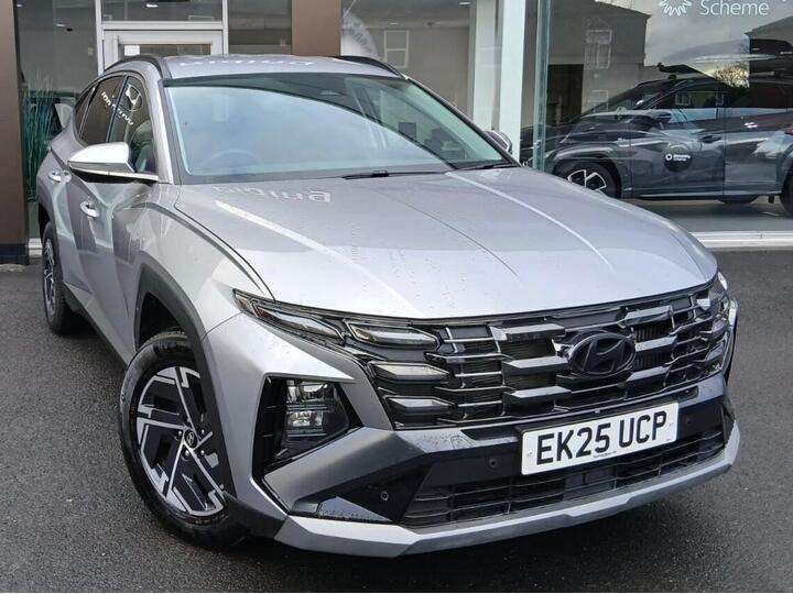 Hyundai TUCSON 1.6 T-GDi Advance Euro 6 (s/s) 5dr Hyundai TUCSON 1.6 T-GDi Advance Euro 6 (s/s) 5dr