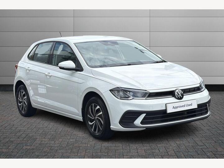 Volkswagen Polo 1.0 TSI Life Euro 6 (s/s) 5dr Volkswagen Polo 1.0 TSI Life Euro 6 (s/s) 5dr