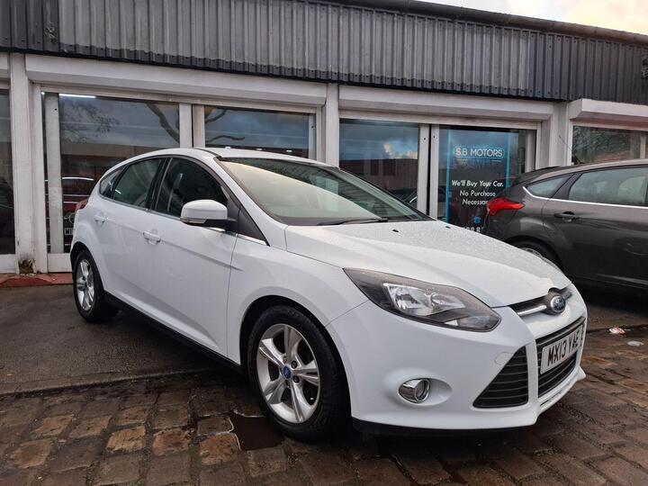 Ford Focus 1.0T EcoBoost Zetec Euro 5 (s/s) 5dr