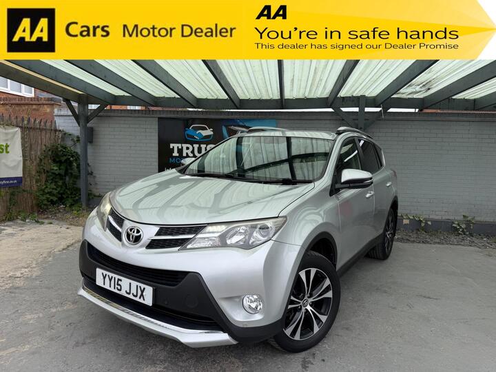 Toyota RAV4 2.2 D-CAT Invincible Auto 4WD Euro 5 5dr
