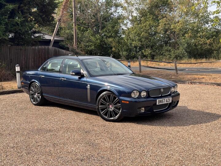 Jaguar XJR 4.2 V8 4dr
