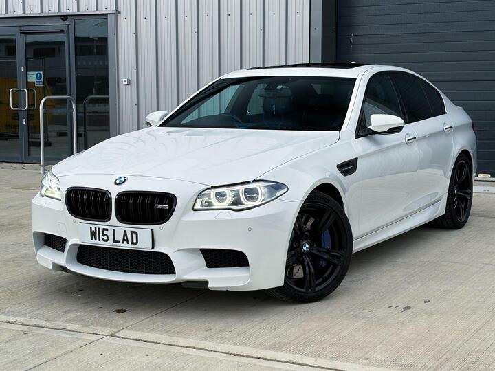 BMW M5 4.4 V8 DCT Euro 5 (s/s) 4dr